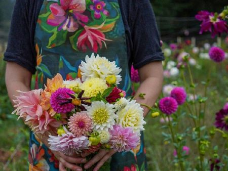 Rikaro - Moody Flowers Apron Supply